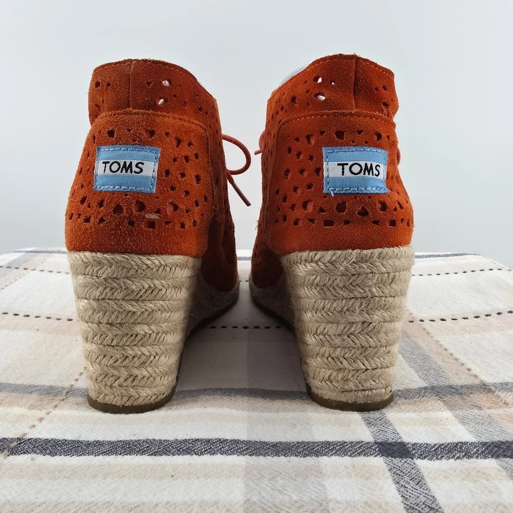 Toms desert wedge